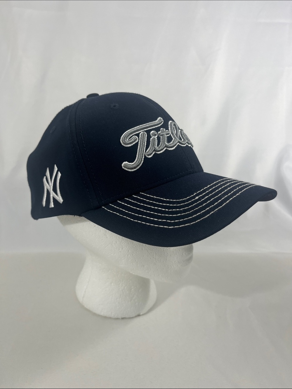 Titleist Yankees Golf Cap Lg/XL Embroidered - Navy White Gray - 47 Brand